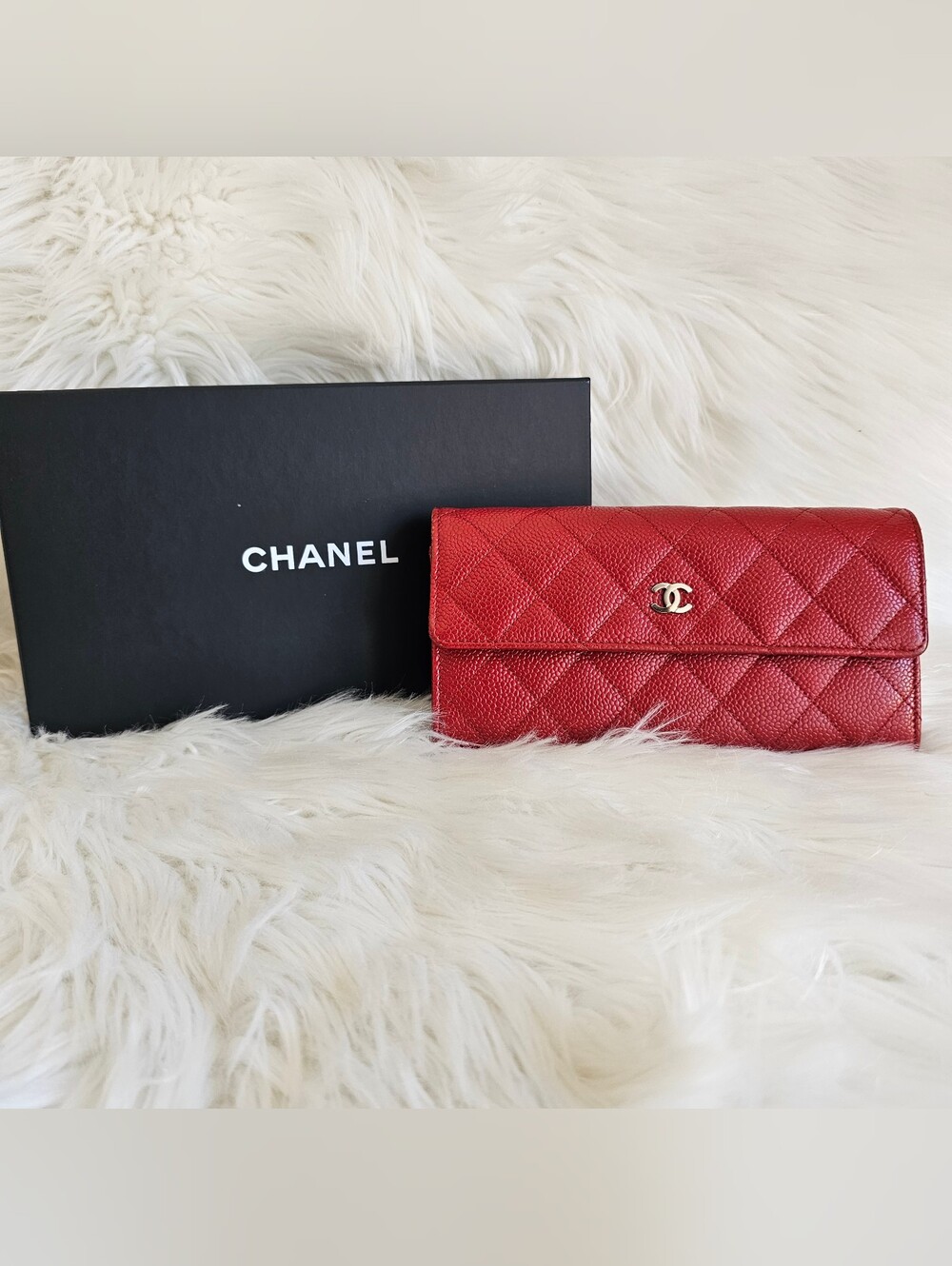 โฅ๏ธ Chanel Long Wallet โฅ๏ธ - Picture 2 of 14